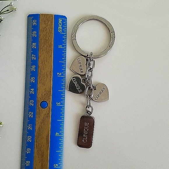 Clinique Keychain NWOT - Picture 4 of 6